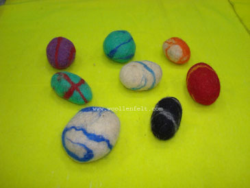 felt bead